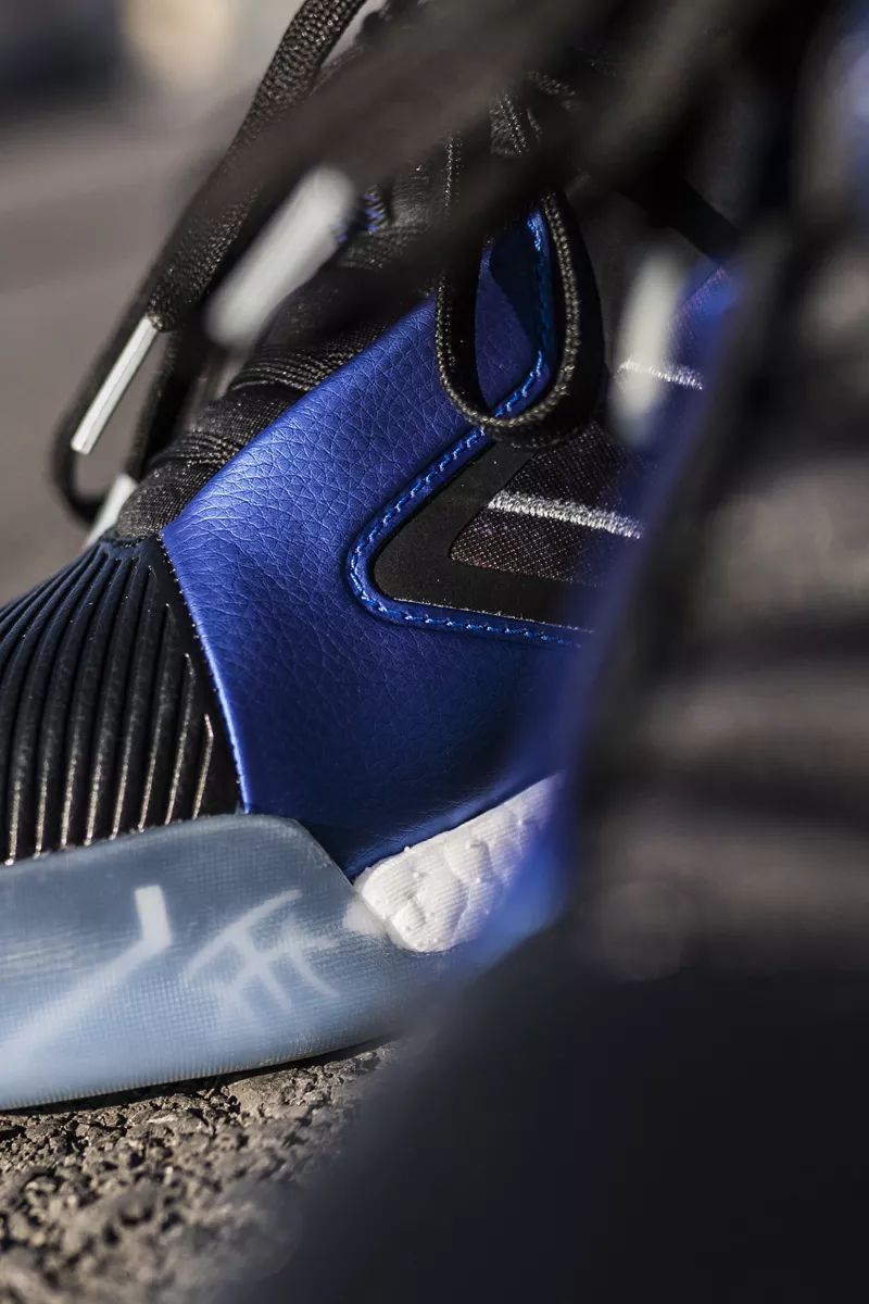 无数人心中的「顶级缓震」！传奇战靴良心升级！别怪我没提醒你