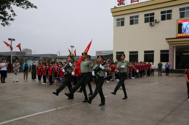 退役军人刘然亮自费建设“廊坊爱国主义教育示范基地”