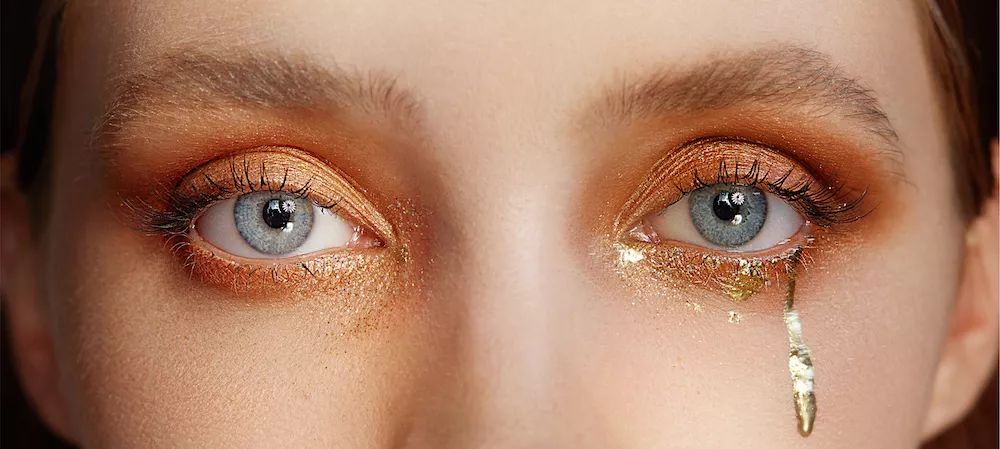 秋冬超适合温油不夸张眼妆,秋冬灵动眼妆给人干净清透的感觉