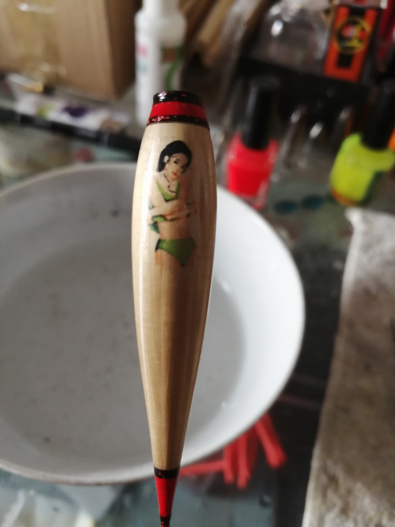 手工芦苇漂制作工具,手工制作的野钓电子漂怎么做