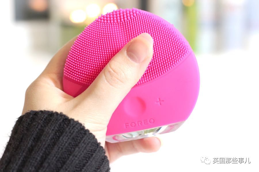 在拼多多买东西送女孩会怎样,拼多多买礼物送人会觉得廉价吗