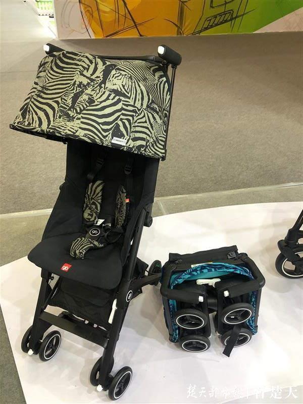 婴儿车折叠成盒子,可折叠调节多角度婴儿车