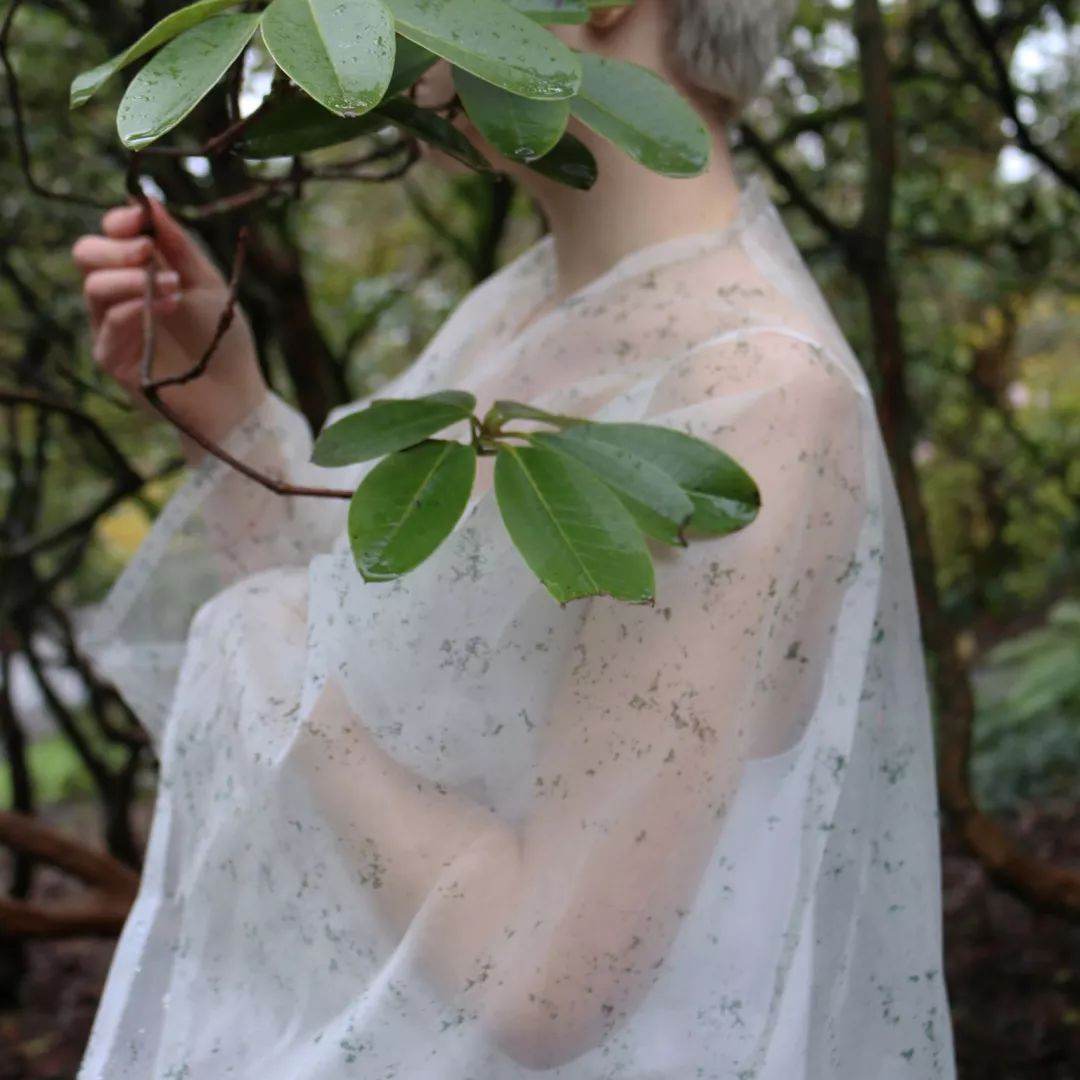 一千朵花填充出的「羽绒衫」|会烂吗？保暖吗？