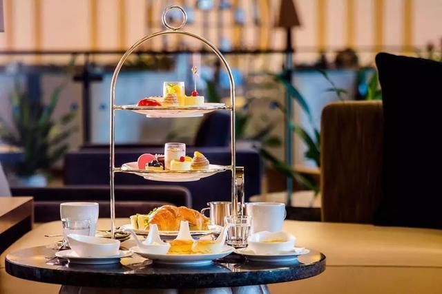 不要只带走沐浴液、拖鞋，五星级酒店房费住到最值的秘密