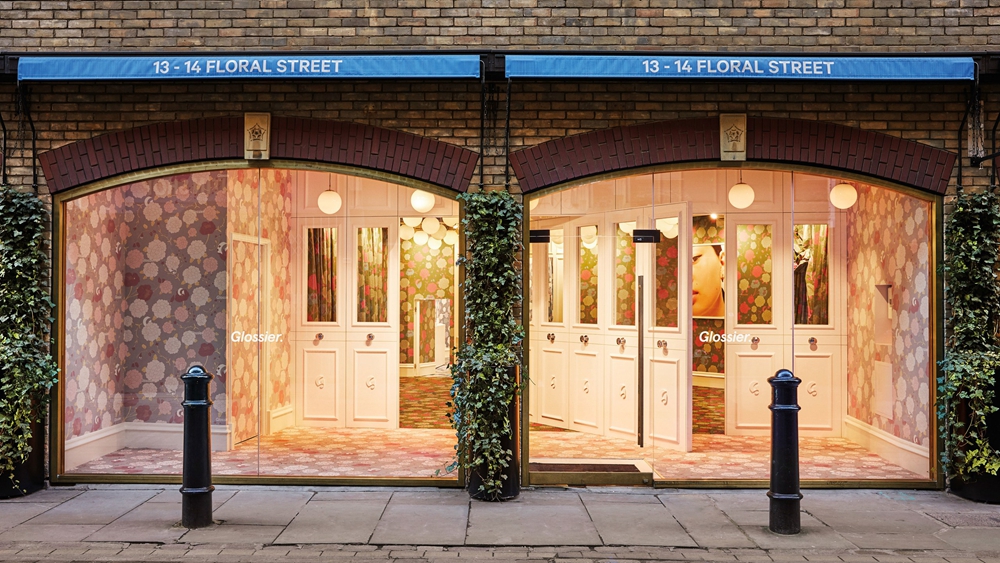 美妆店遇上碎花元素，少女心真的藏不住了