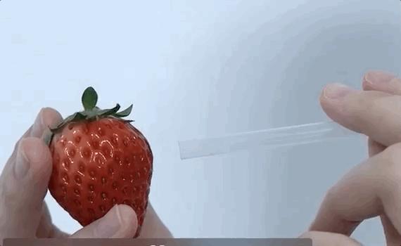 小气泡去黑头好用还是黑头铲好,黑头太顽固教你去黑头的方法