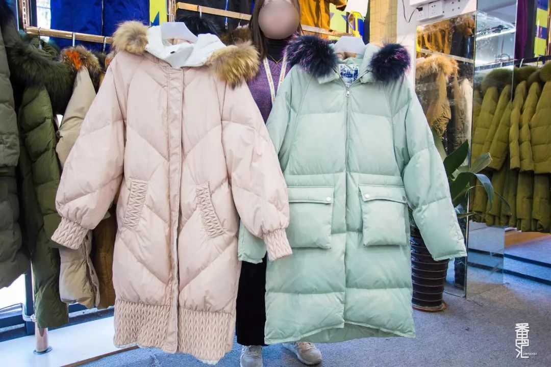 品牌羽绒服工厂99清仓,番禺南村羽绒服厂家清仓