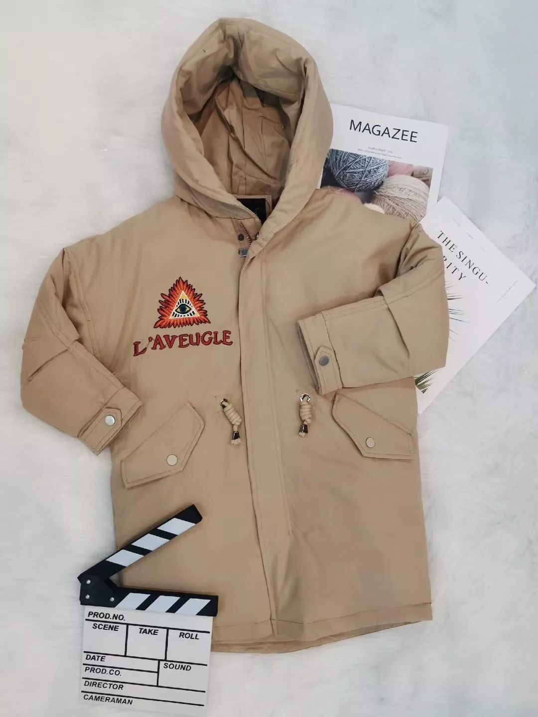 品牌羽绒服工厂99清仓,番禺南村羽绒服厂家清仓