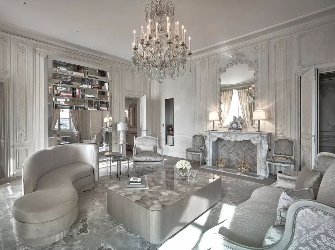 住了个RMB12,000一晚的宫殿酒店|我把能偷的都偷回家了