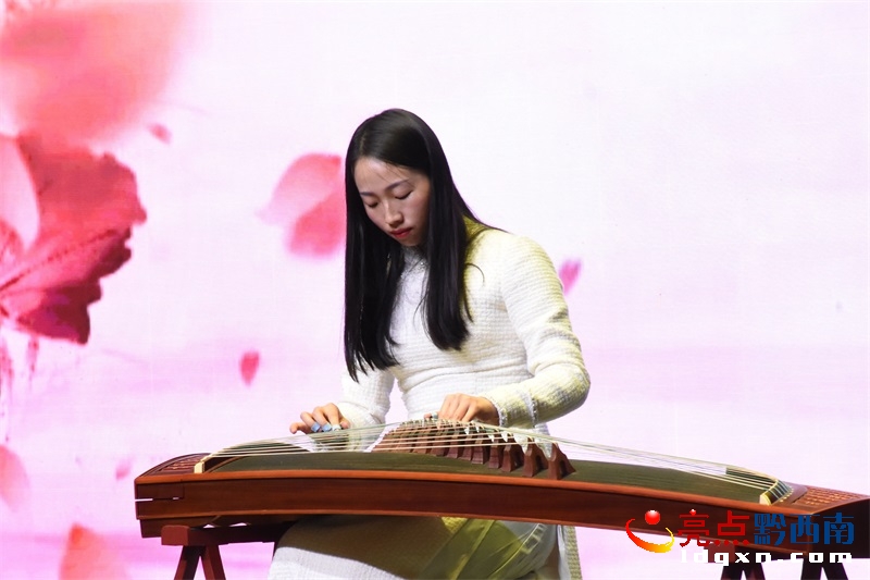 爱家读书刘旭静抖音号,爱家读书创始人刘旭静视频