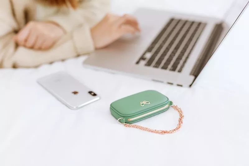 送女朋友的圣诞礼物推荐 (送女友的圣诞礼物好推荐)