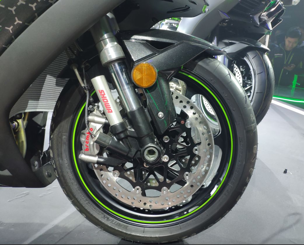 最新川崎zx10r评测,川崎zx-10r2021款摩旅