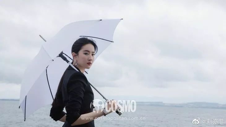 时髦办｜圣经欧尼又营业了，好看不贵的大金表新年来一块