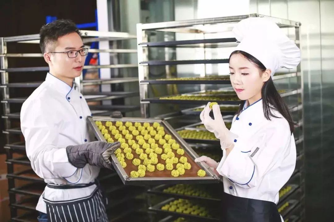 重新定义皇冠丹麦曲奇,重新定义罗永浩