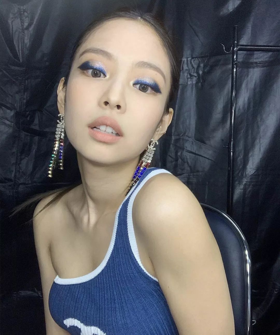 新手画jennie同款眼妆,怎么画jennie同款猫系眼线