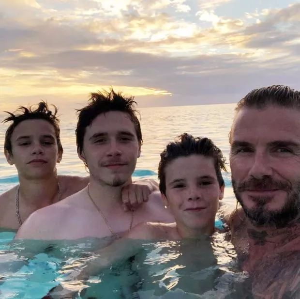 小贝二儿子罗密欧和贝嫂,小贝二儿子罗密欧球技