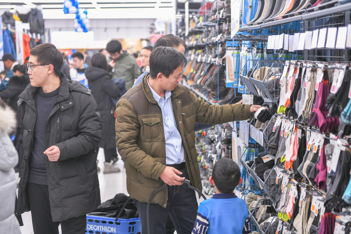 最近比较火的迪卡侬,迪卡侬最新火爆视频