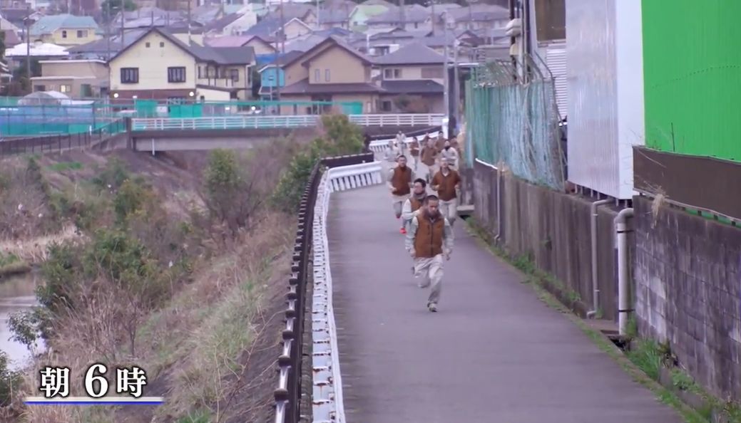 8年不许用手机、不许谈恋爱，他痛骂过的60个光头后来都成了日本大师...