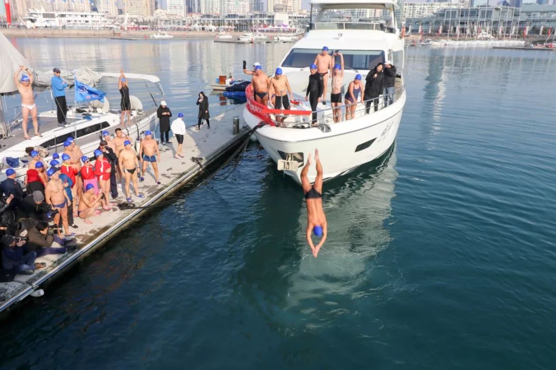 青岛无边泳池温泉度假,一线海景可以泡温泉