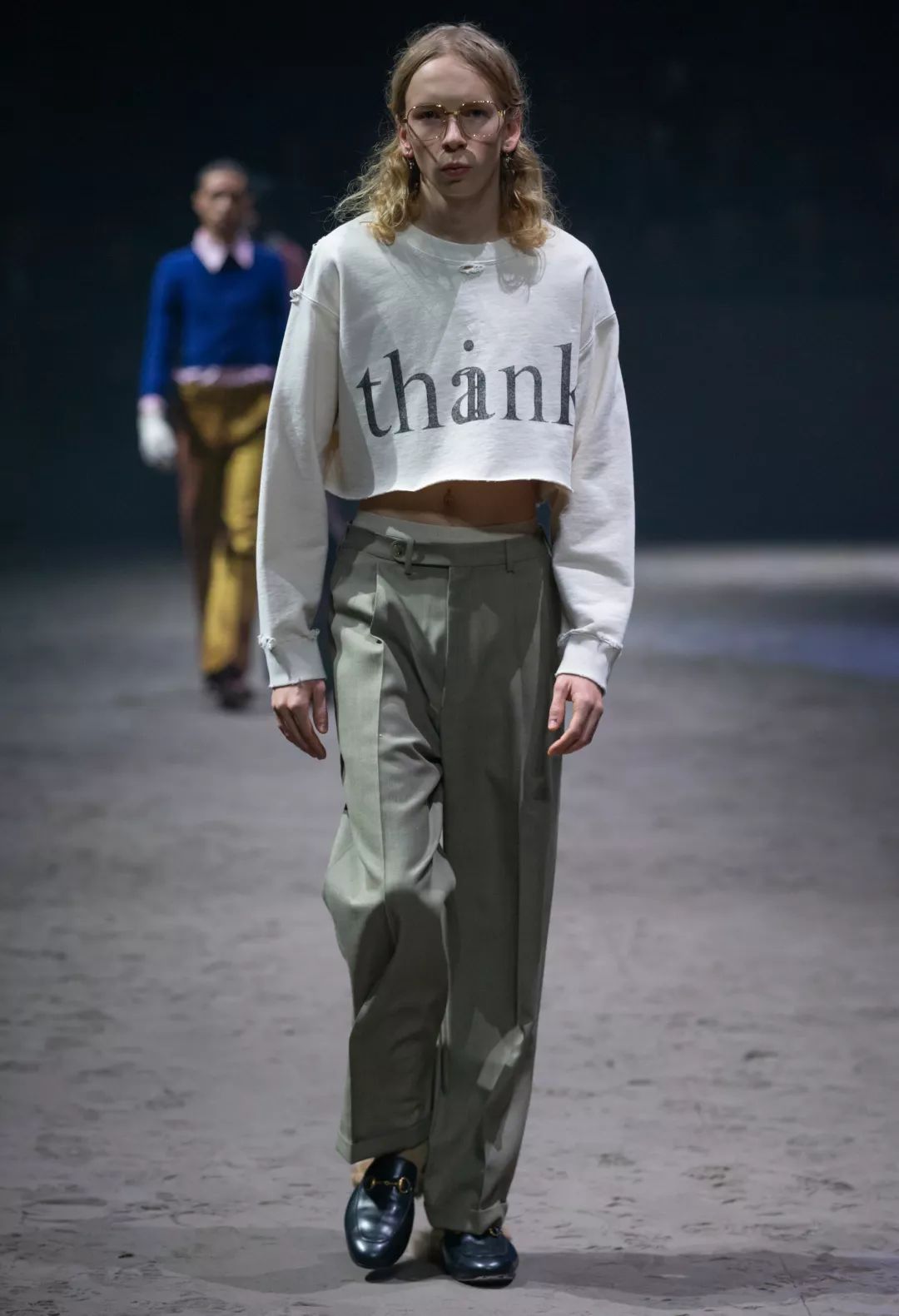 福利来惹！肖战的米老鼠竟没拼过*钟金**仁Gucci大秀浪漫表白？