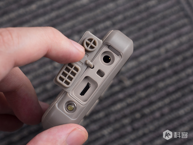 诺基亚800c手机测评,诺基亚800三防手机功能介绍