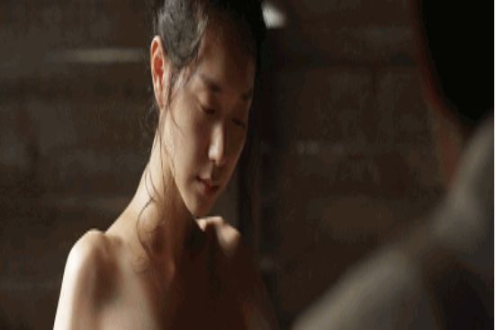 女主为艺术全裸出镜,性感至极