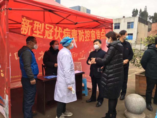 疫情防控一线非公党员,花溪区党员在一线防控疫情显担当