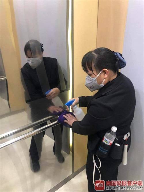 鍚屽煄绾夸笂鍗栬揣绾夸笅閫佽揣涓婇棬,绾夸笂鍗栬揣閫佽揣涓婇棬