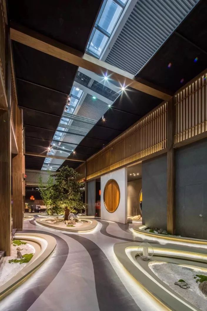 流线型设计的美感,流线景观造型