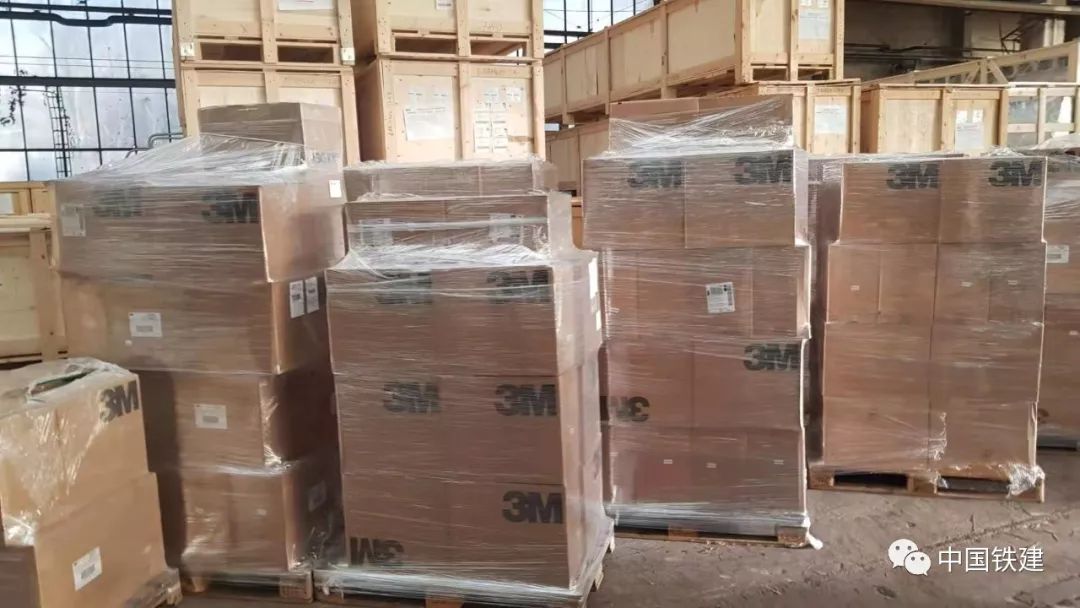 捐赠9万个口罩,捐50万只口罩