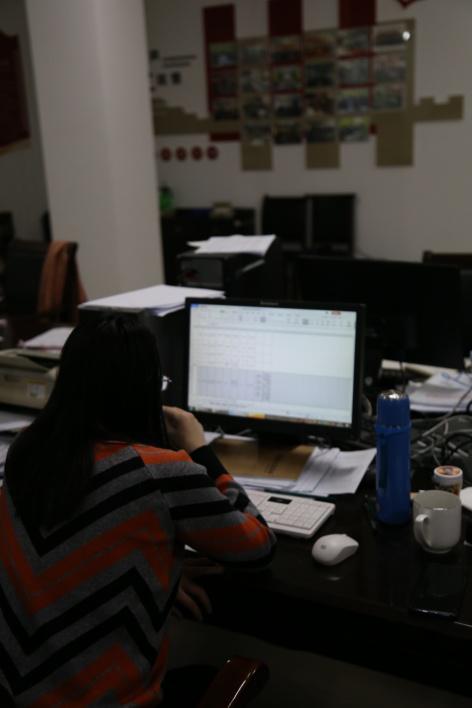 与时间赛跑连续奋战,与时间赛跑的逆行者