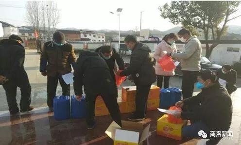 疫线故事,疫线坚守的故事