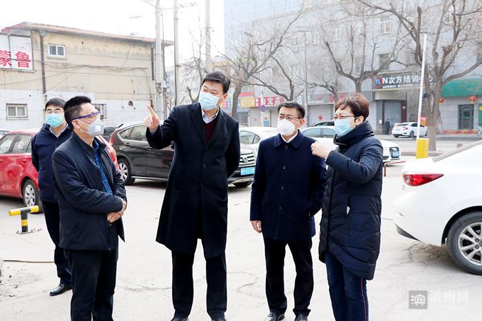 全员战疫筑牢疫情防控的铜墙铁壁,全力以赴筑牢疫情防控坚固防线