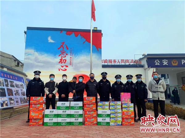 抗击疫情公安坚守,周口市抗疫警察