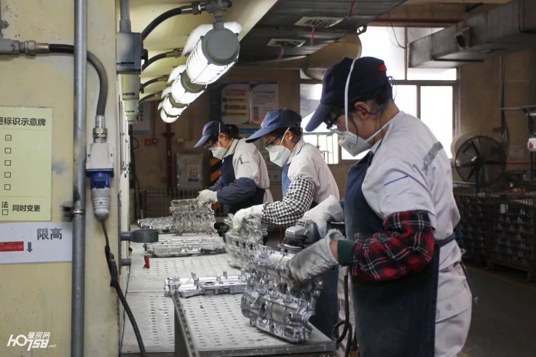 “广东鸿图”抓好疫情防控和复工复产，为员工穿上“铁布衫”，为公司铸造“*钟金**罩”