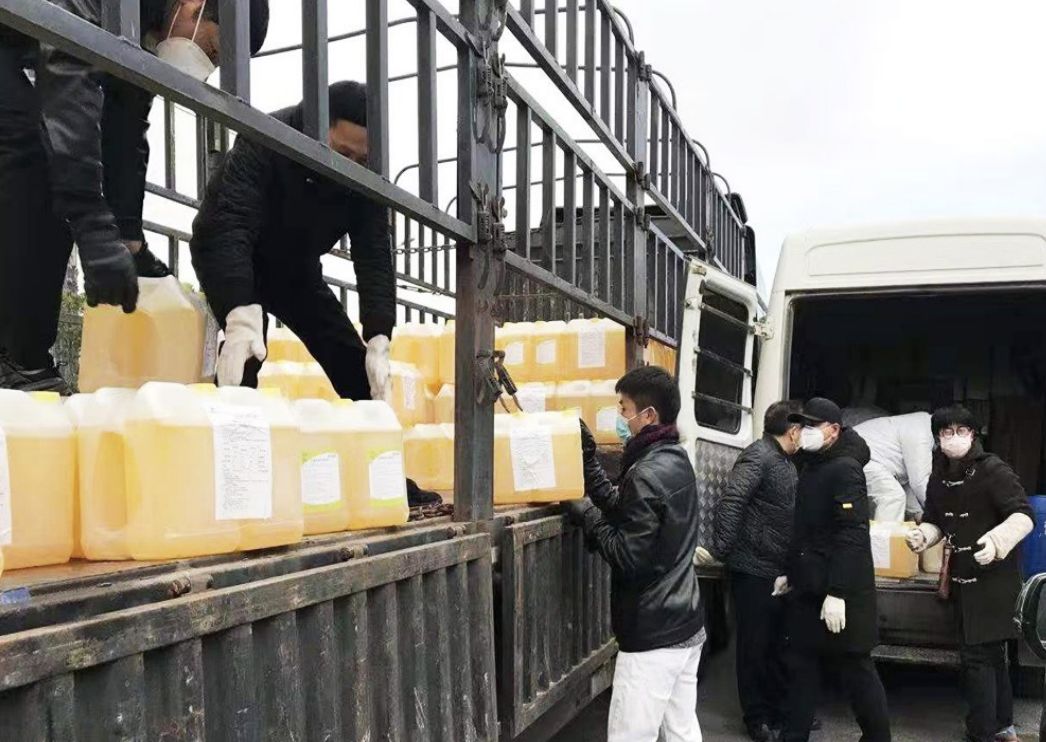 曲一线人接力驰援大爱温暖人心