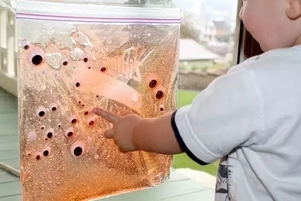 适合三个人玩的室内游戏大全,适合室内游戏的100种玩法