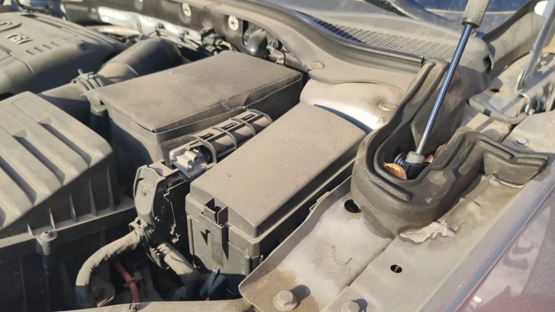 汽势焦点｜微调查：你的车多久没挪过窝了？车会停“坏”么