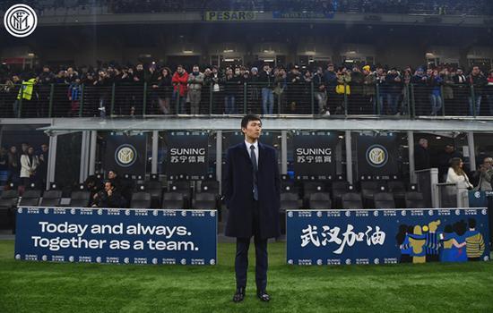 张康阳米兰时装秀,苏宁易购张康阳国际米兰