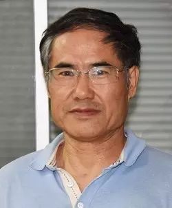 「工经之声」家族跨代创业竞争优势获取路径研究——基于扎根理论的探索性分析