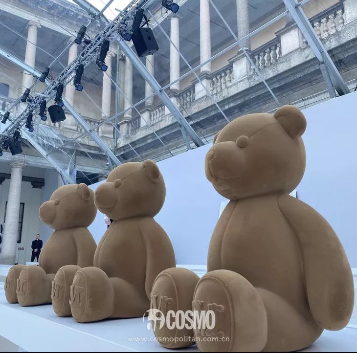 maxmara大衣,maxmara经典款大衣