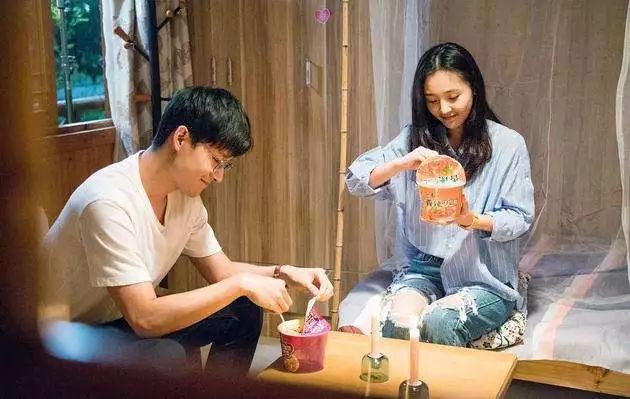 为什么一谈恋爱就发胖,为什么谈恋爱一年越来越胖