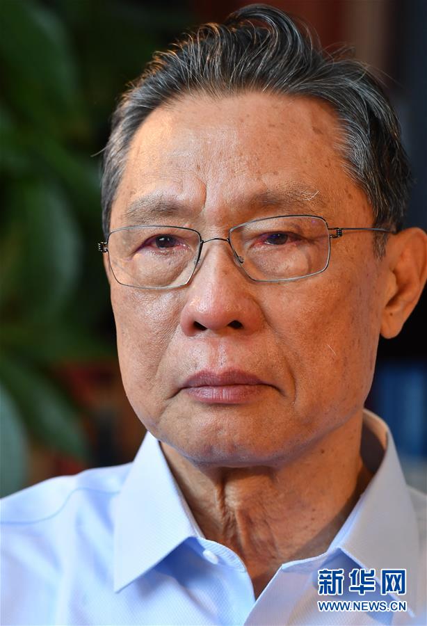 沧海横流惟英雄方显本色,沧海横流方显英雄本色朗诵