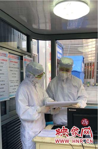 非常时期坚守岗位的图片,医警夫妻档坚守疫情防控一线