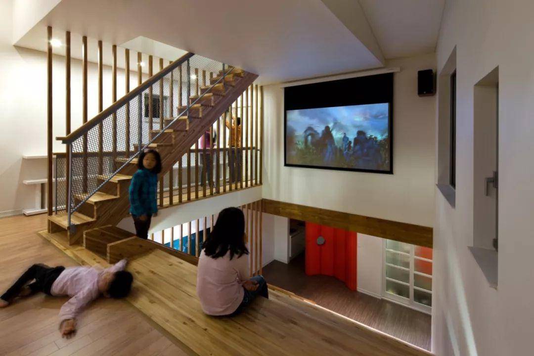 52岁“韩版高晓松”当奇葩建筑师，因为设计辣眼气哭同行：求你回去画画吧