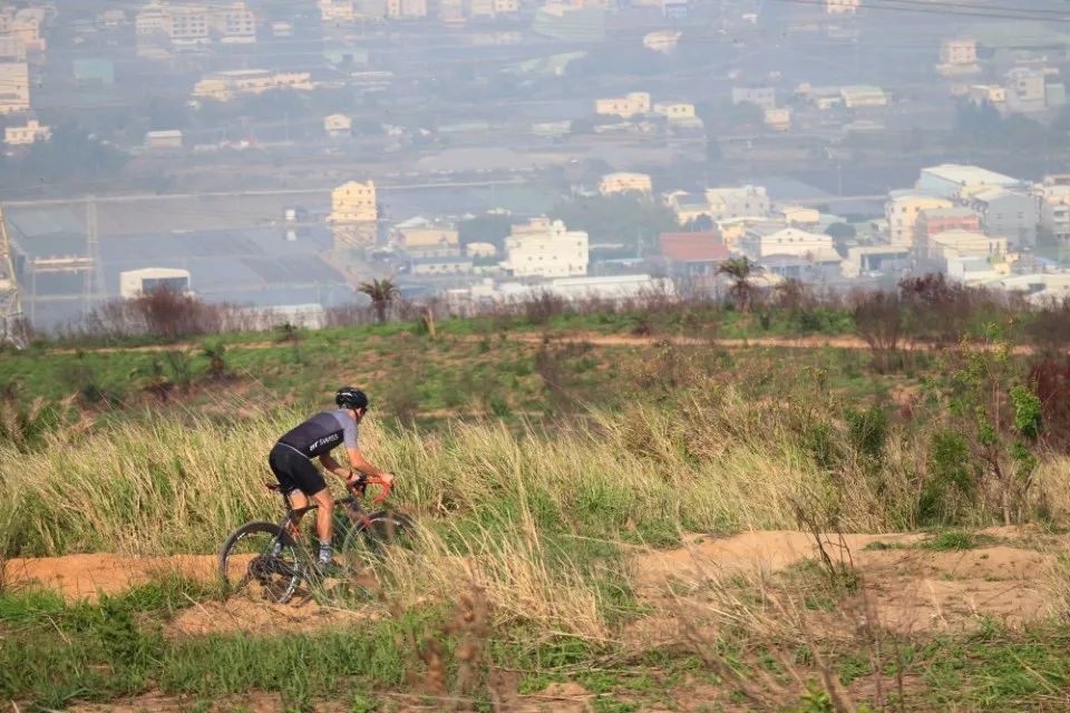 gravel公路车测评,适合180身高的gravel公路车