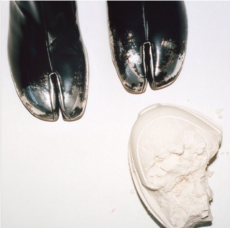 穿了两只不同鞋子发朋友圈,发现时髦的女人都在穿这3双鞋