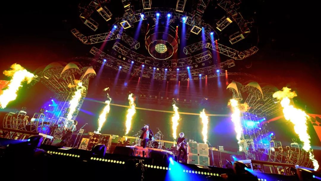 吉他录音声音很浑浊,吉他的声音如何能有杂音