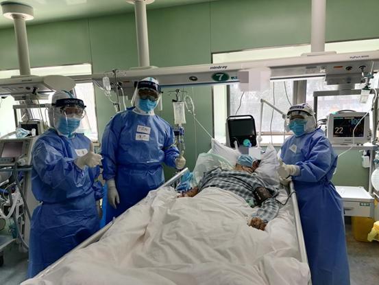 武汉众志成城共同抗击疫情视频,武汉协和医院西院icu科
