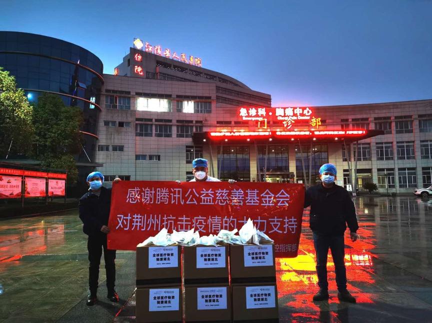 一个武汉人和他们扛起的亿元物资:这里没有旁观者